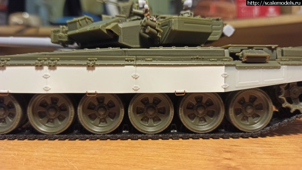 #1851031/ Meng Model 1/35 -90  