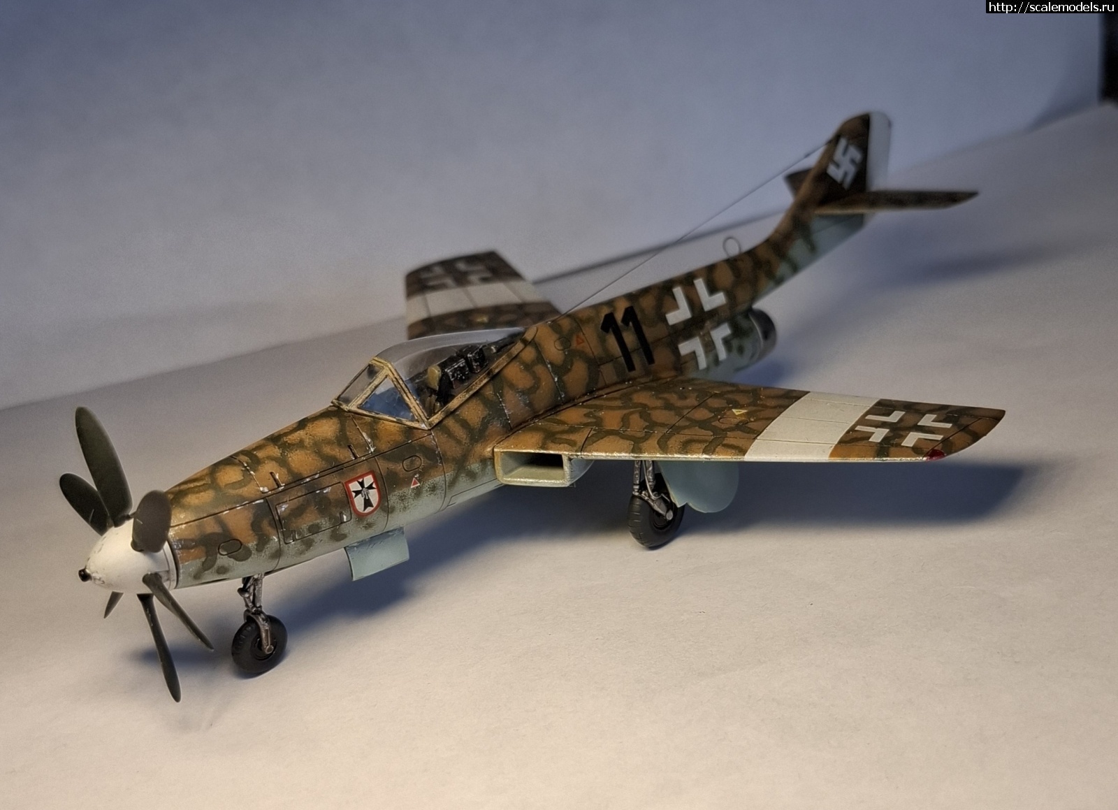 #1853468/ Focke-Wulf P.127 1/72 Pepelatz  