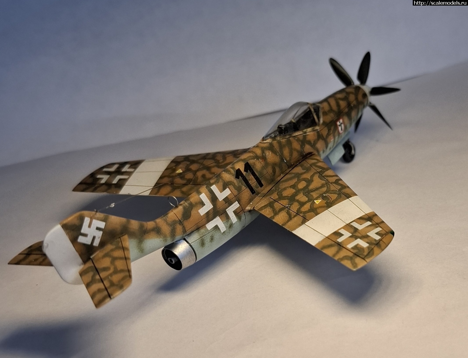 #1853468/ Focke-Wulf P.127 1/72 Pepelatz  