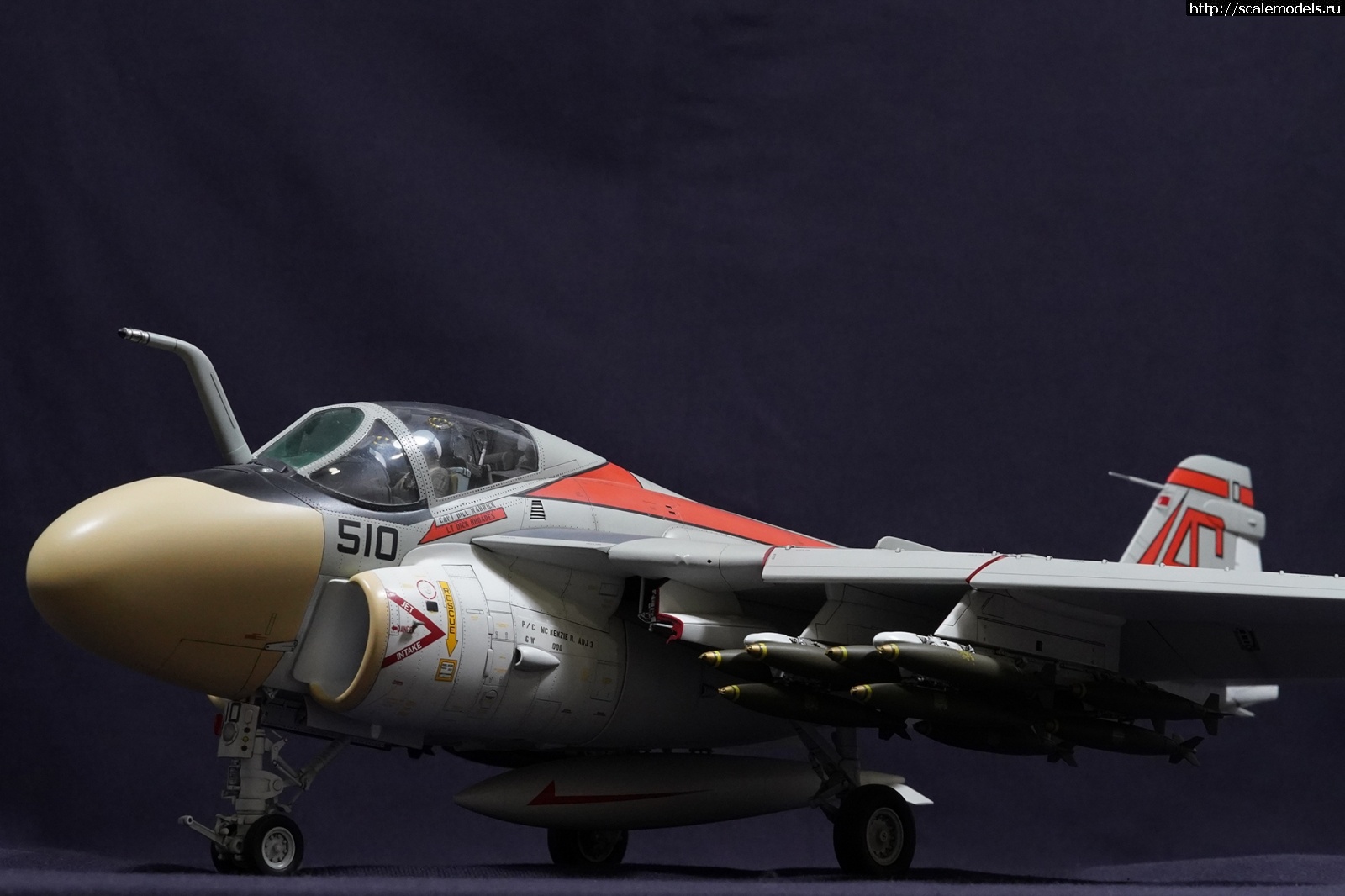 #1857985/ A-6E Intruder 1/32 Trumpeter  