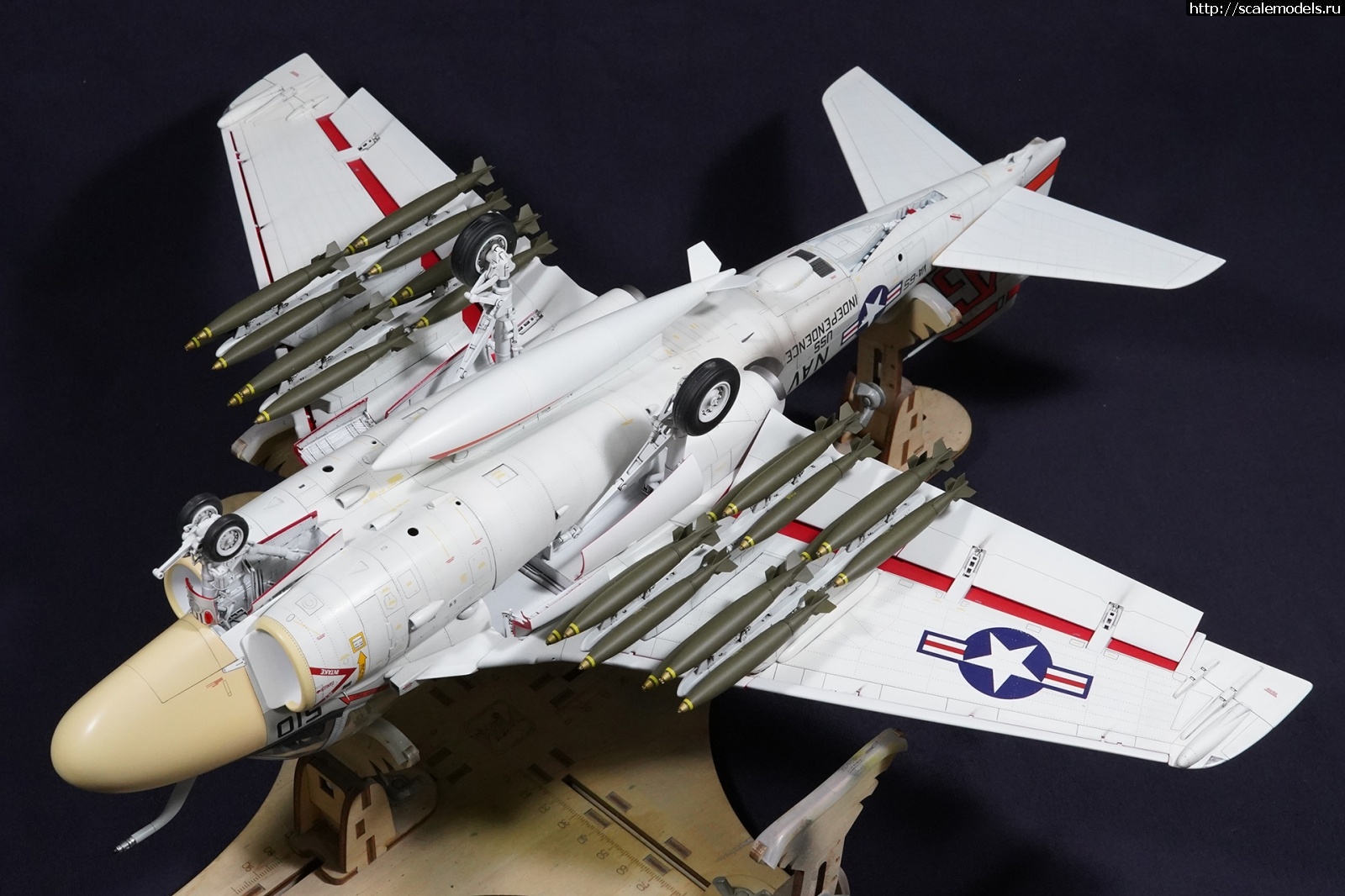 #1857985/ A-6E Intruder 1/32 Trumpeter  