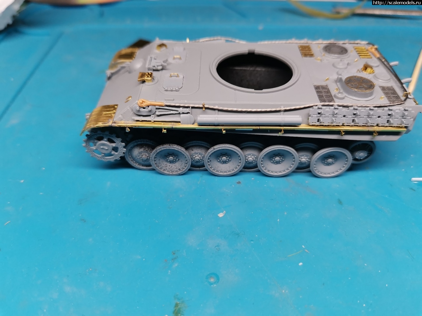 #1863636/ Vespid Pz.KPFW.V Panther Ausf.G  